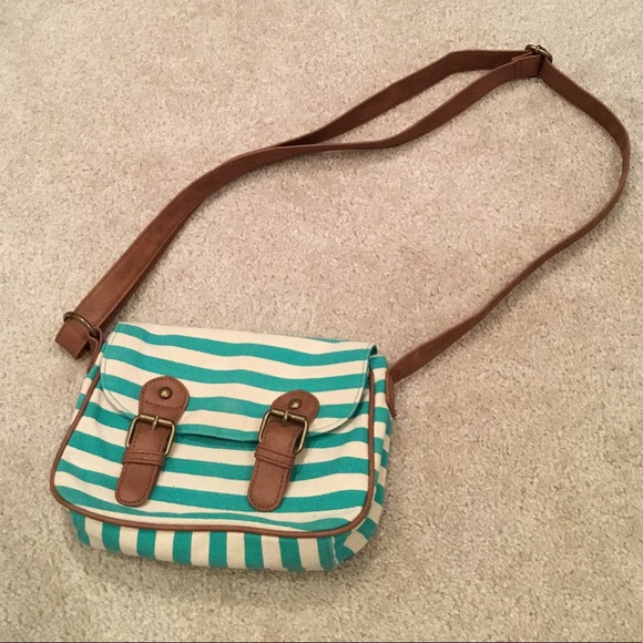 American Eagle Outfitters Handbags - American Eagle Outfitters Purse